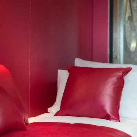 Le Temple De Jeanne Hotel Paris