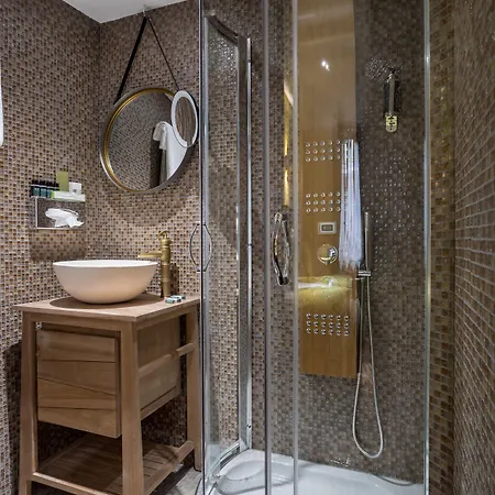 Le Temple De Jeanne Hotel