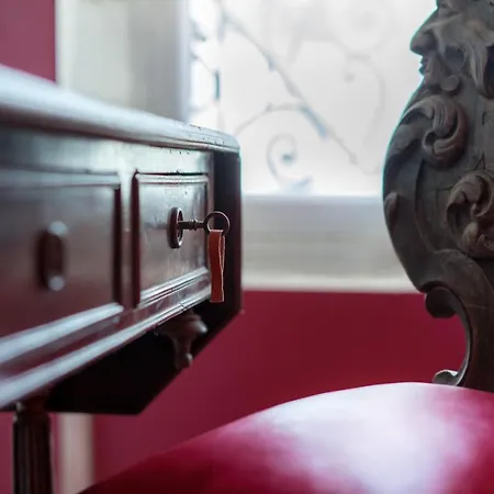 Hotel Le Temple De Jeanne 3*