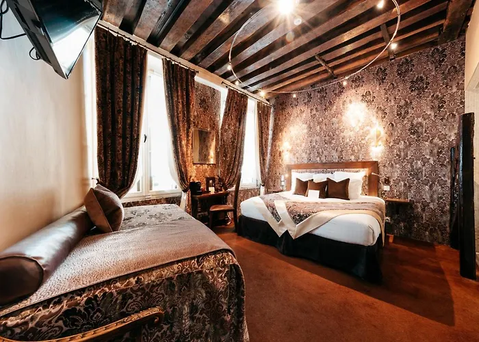 Otel Le Temple De Jeanne