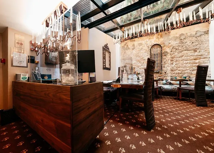 Hotel Le Temple De Jeanne