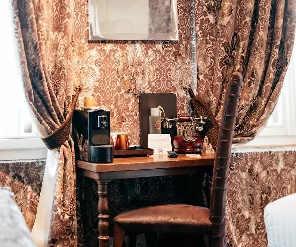 Otel Le Temple De Jeanne