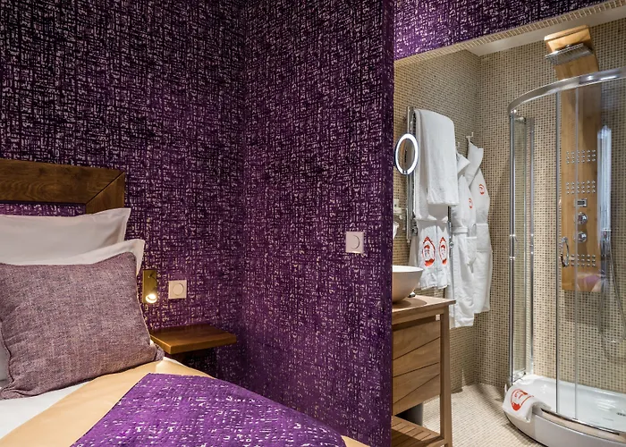 Le Temple De Jeanne Otel 3*