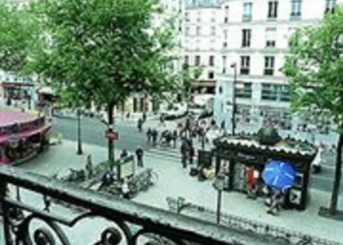 Otel Le Temple De Jeanne 3*