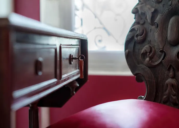 Otel Le Temple De Jeanne 3*