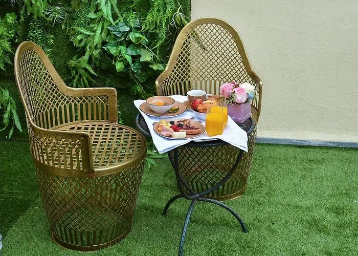 Otel Le Temple De Jeanne 3*