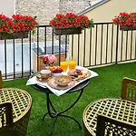 Hotel Le Temple De Jeanne